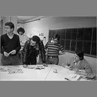 Fabien Roland-Levy, Jean-Claude Zagdoun, Alain Dugrand, Serge July, février 1980, rue de Lorraine ( © Photo Christian Poulin - 0880)