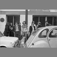 Nicole Savouillan, Gilles Millet, Pierre Blanchet, Alain Moreau, Frédéric Laurent, Jean-Claude Zagdoun, avril 1977, rue de Lorraine ( © Photo Christian Poulin - 0905)